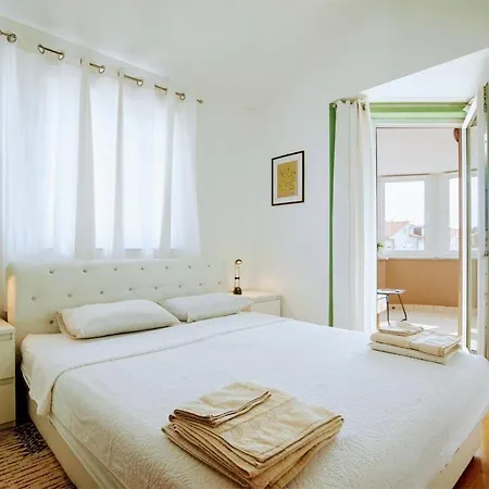 Sontag Apartment Pula